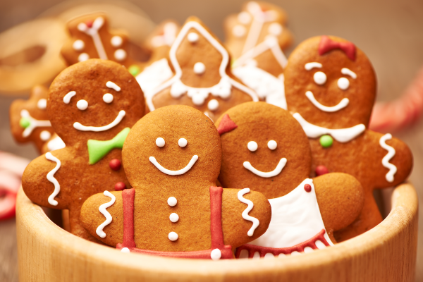 a jar of gingerbread men cookies